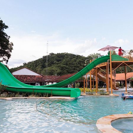 Resort Fazenda 3 Pinheiros Engenheiro Passos Kültér fotó